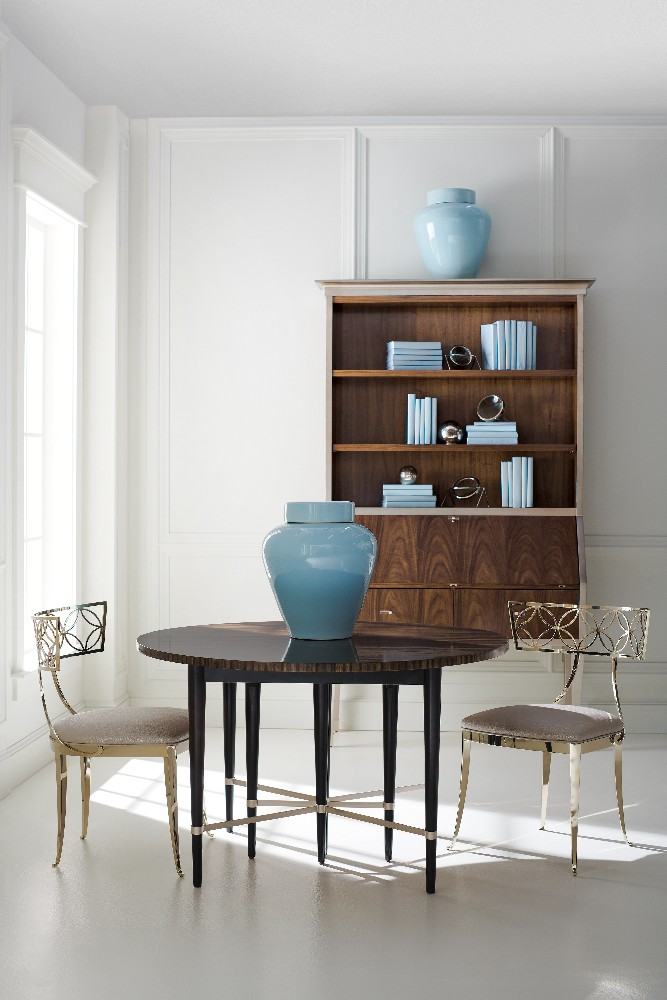 Photo Sliding dining table Just Short of It