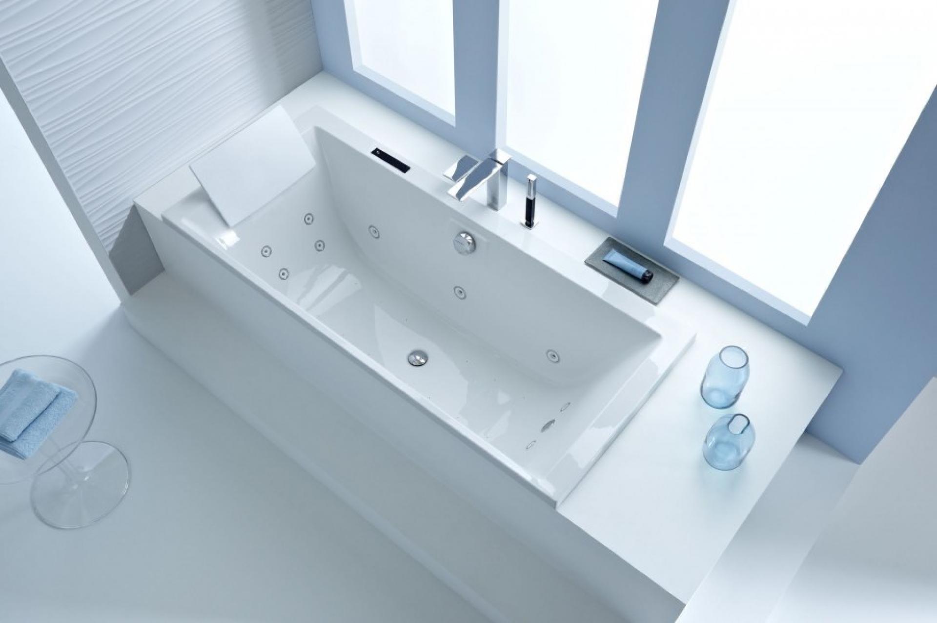 Photo Acrylic bath Jacob Delafon Evok 200x100 E5BC236L-00 with luxe system