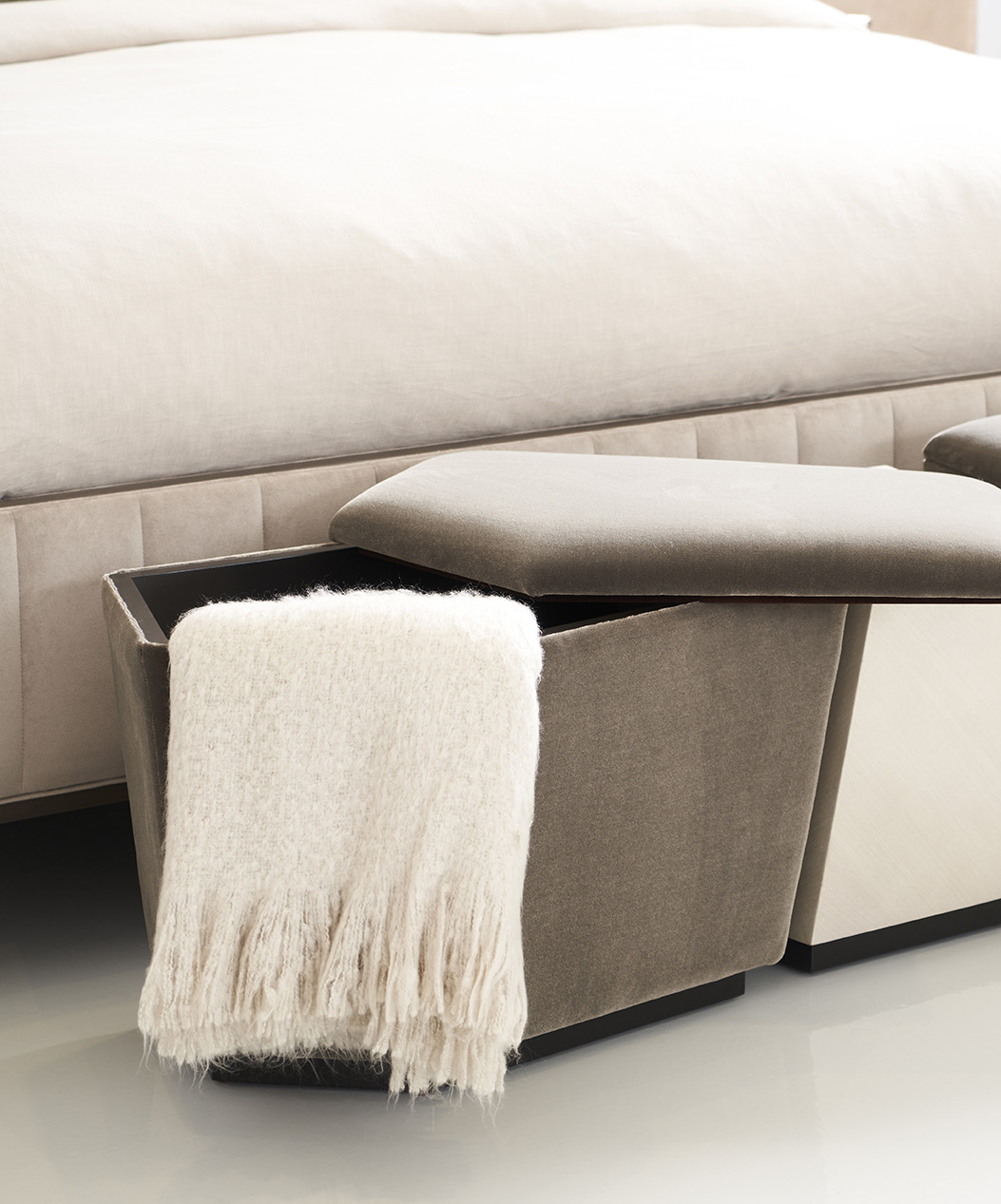 Photo Set of three Constellation items (ottomans and side table)