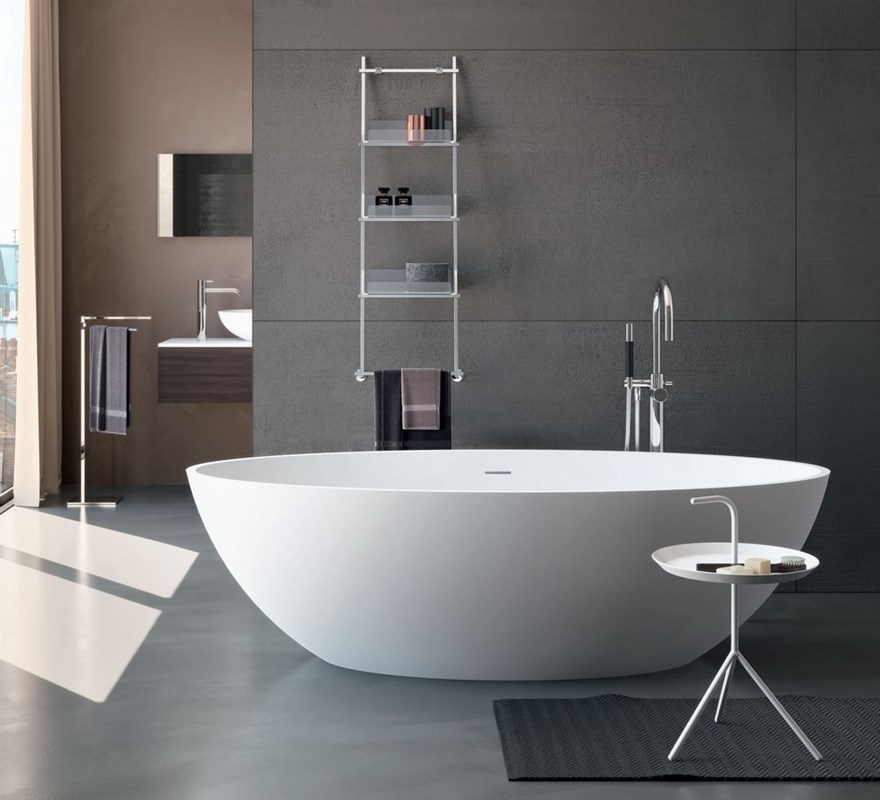 Photo freestanding bath Gruppo Treesse Carezza 180x85 V308BO matte white