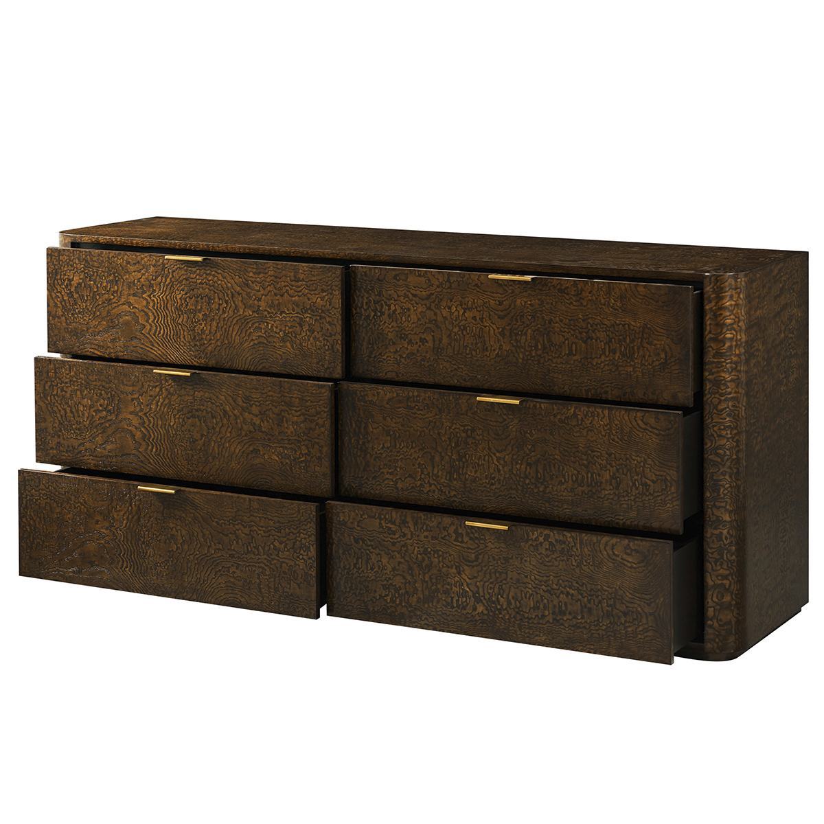 Photo Kesden's dresser