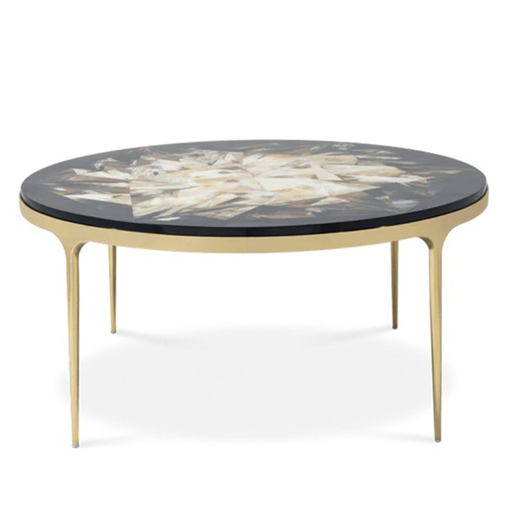 Photo Skyle Horn coffee table