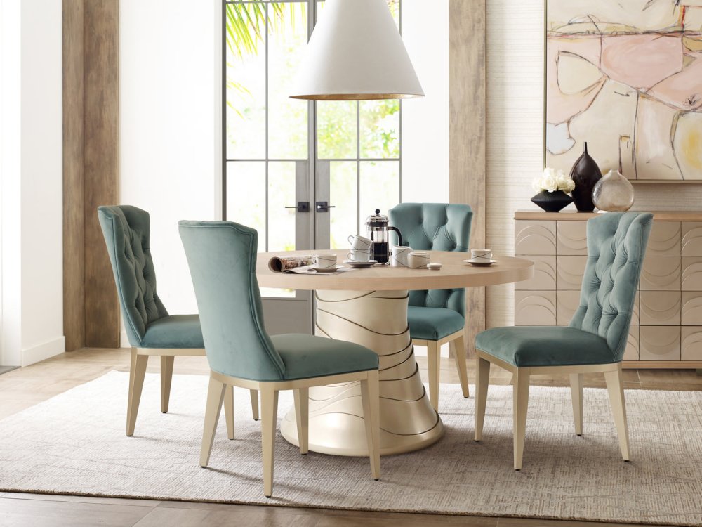 Photo Saville dining table