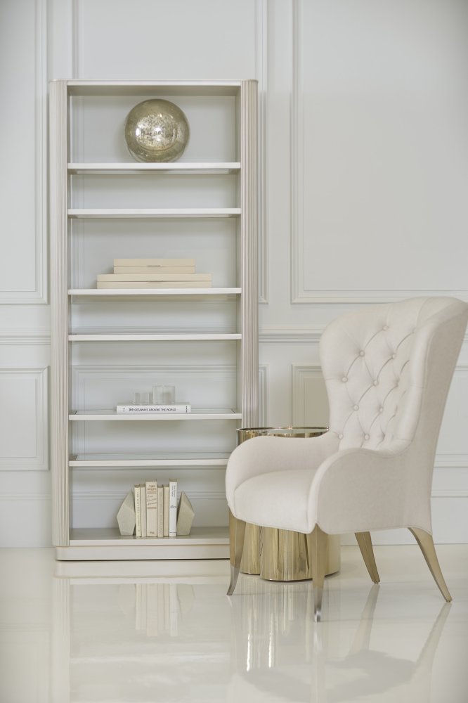 Photo Higher Love shelves