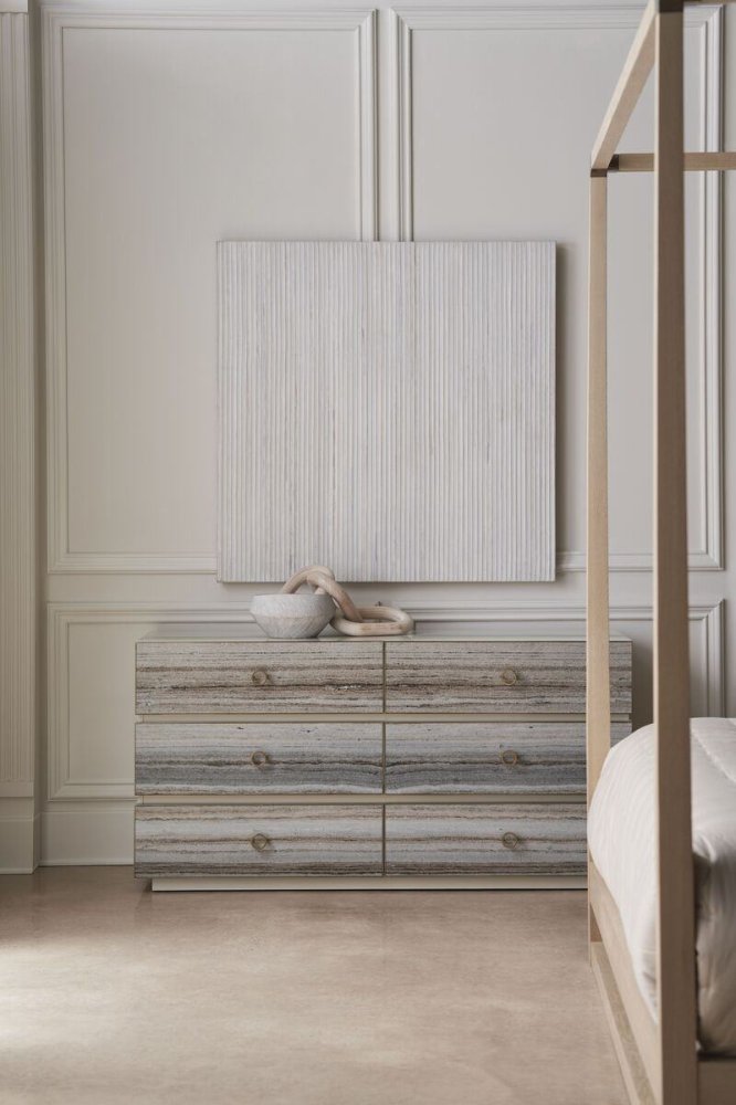 Photo Bedrock dresser