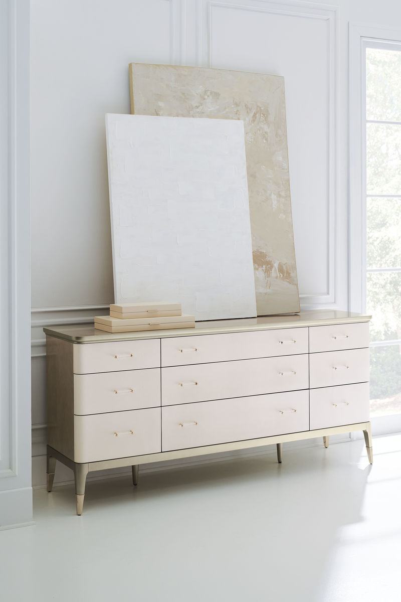 Photo Dreamy's dresser