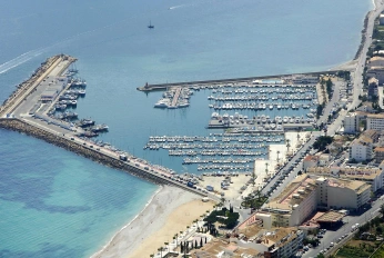 Apartment for investment in Alicante in the project "Viva Altea Beach"
