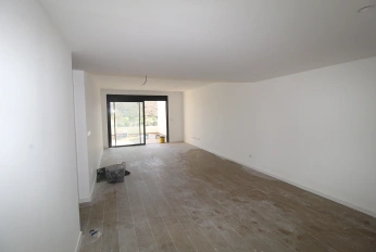 Apartment in Monforte del Cid with swimming pool and green areas