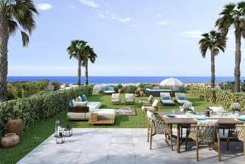 Apartment in a new building Apartments on the coast in Malaga with solariums and swimming pool