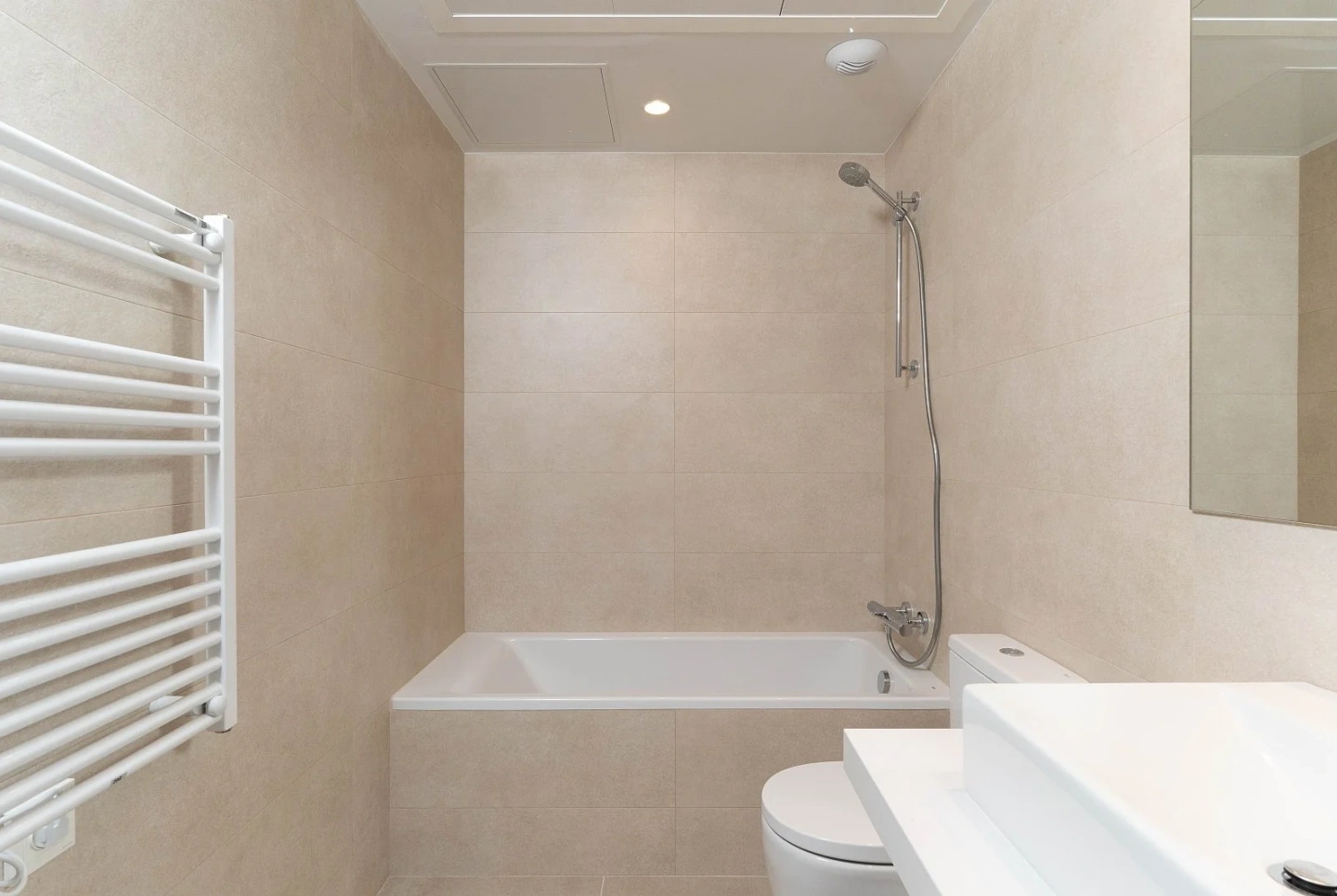 Apartment in a new building Elegant apartments in a residential complex in Sabadela, Barcelona