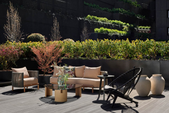 Luxury class residences with hotel service