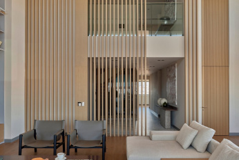 Luxury class residences with hotel service