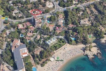 Residential complex Edificio de 10 apartamentos para reformar en Castell Platja d Aro en la Costa Brava