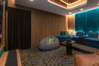THE BASE Phetchaburi — Thonglor
