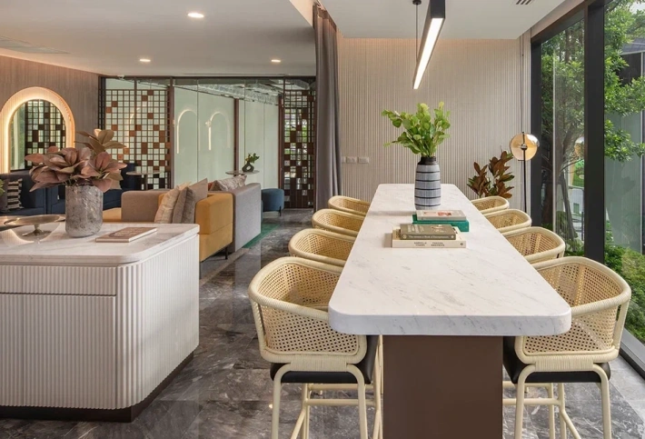 THE BASE Phetchaburi — Thonglor