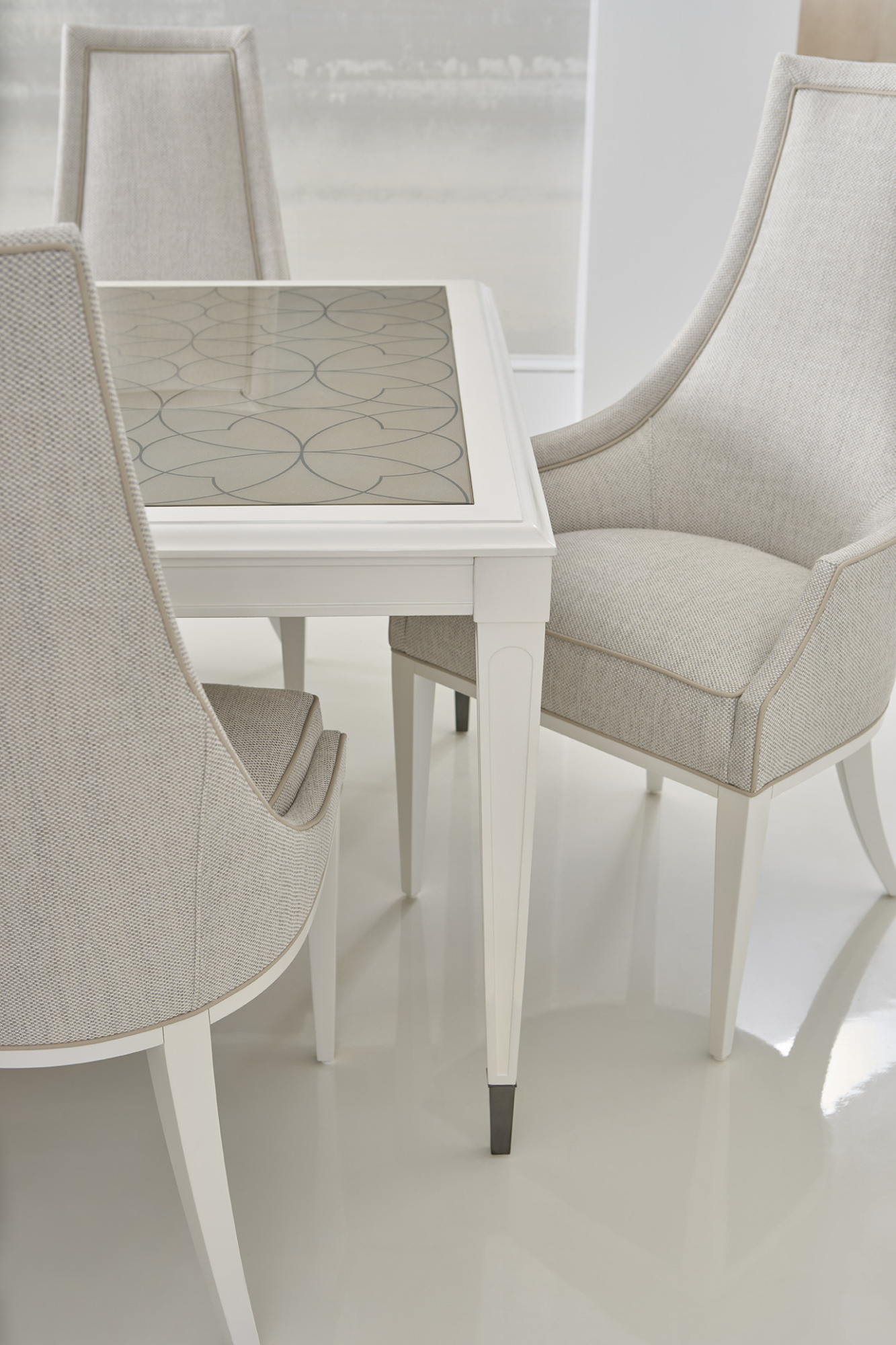 Photo Sliding dining table Lattice Gather