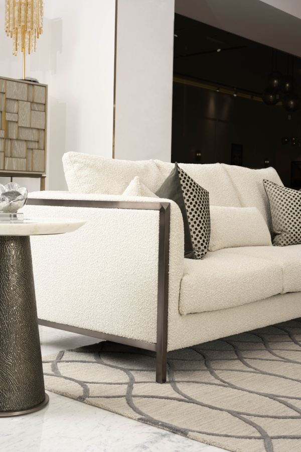 Photo Tristan L sofa