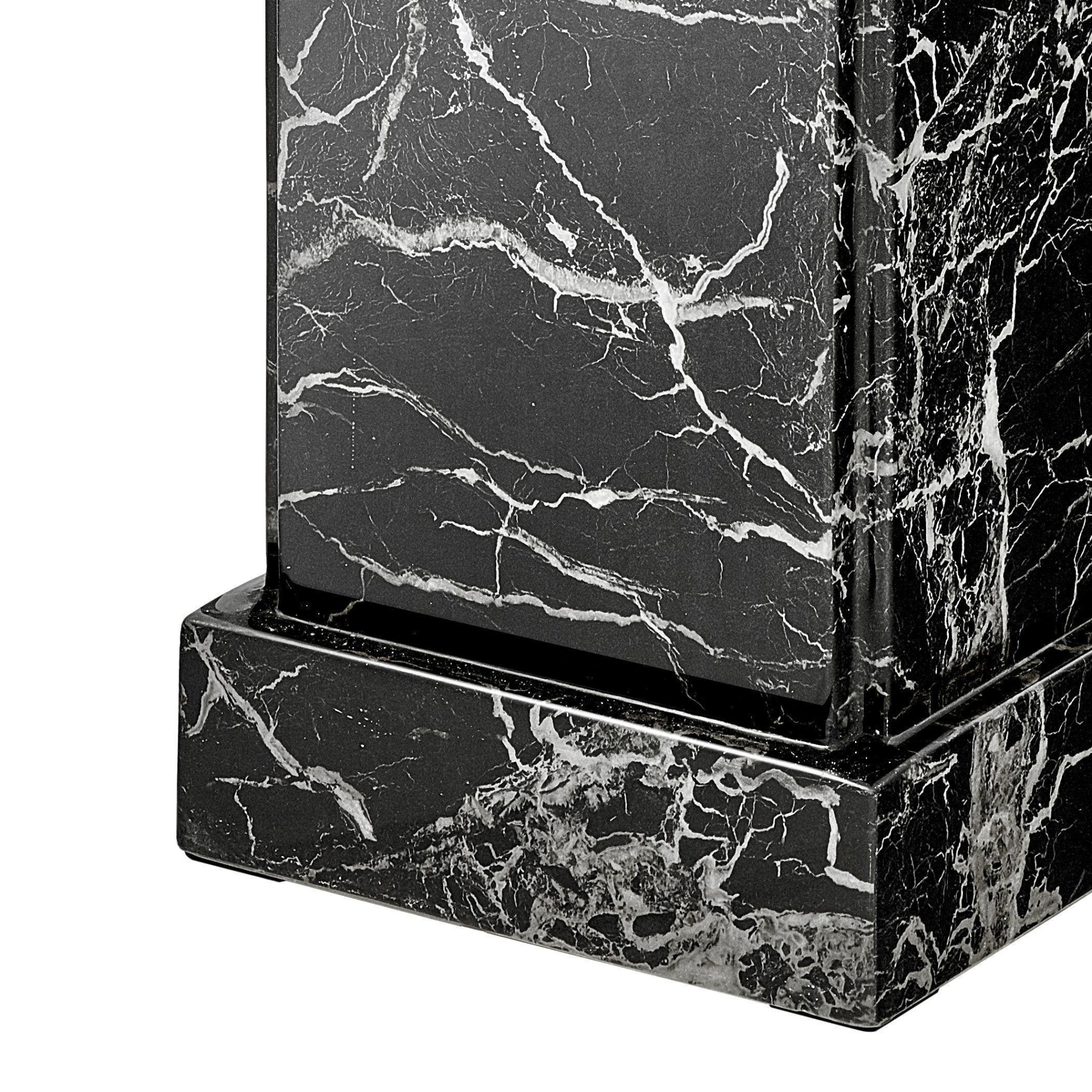 Photo Caselli pedestal