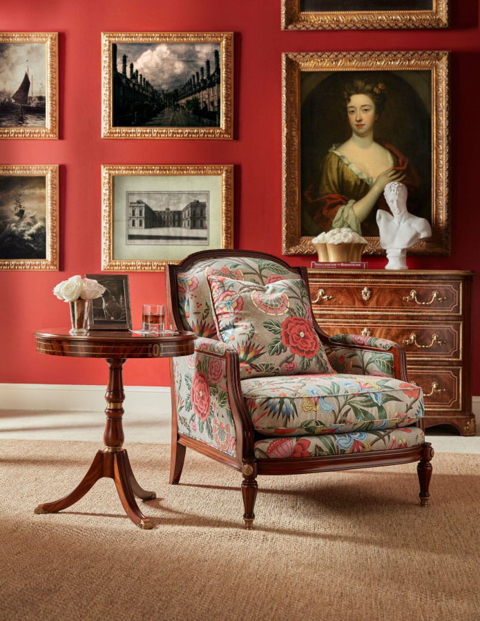 Photo The South Drawing Room Table