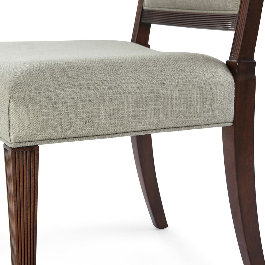 Photo Sheratons Satinwood Chair