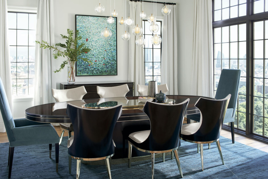 Photo The Urbane's dining chair