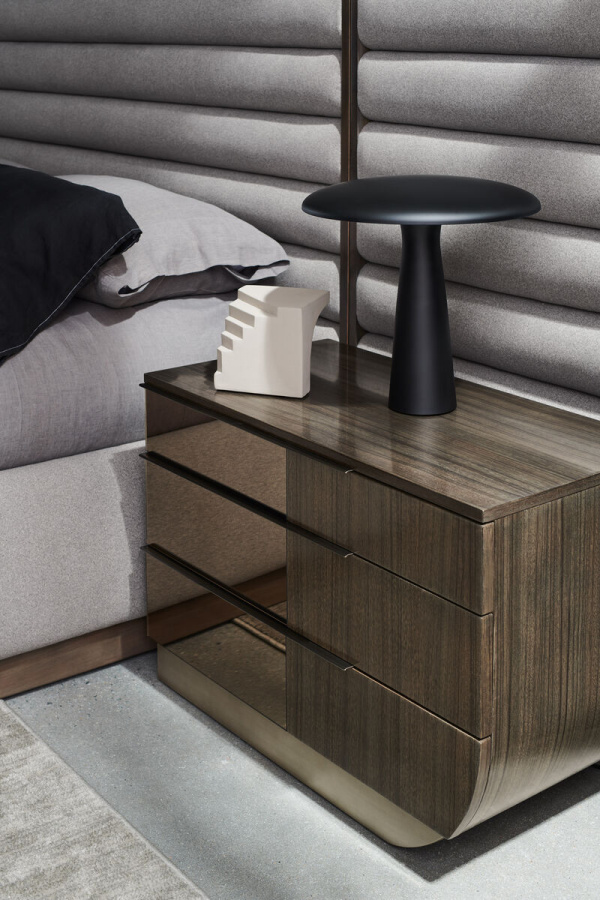 Photo A set of two panels for the La Moda bed