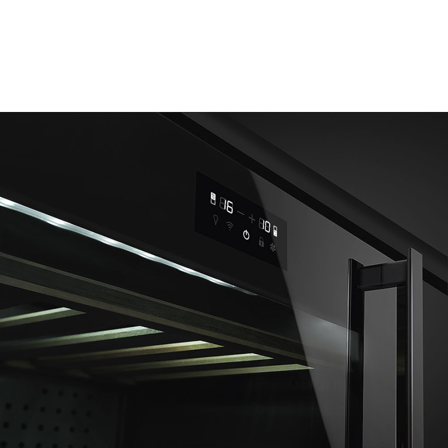 Photo Wine refrigerator Smeg CVI638LWN3