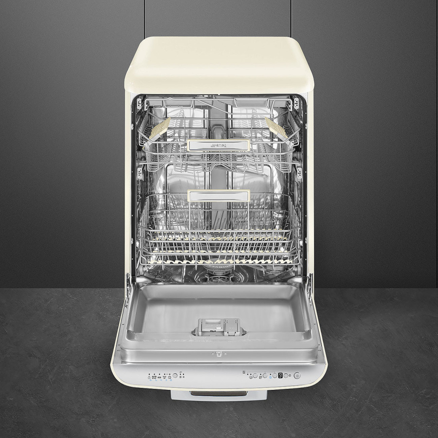 Photo Dishwasher Smeg LVFABCR3