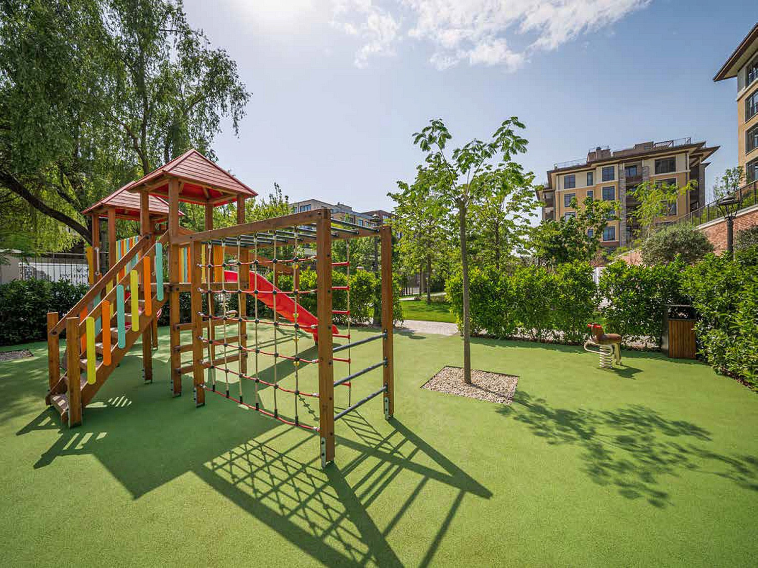 Boutique complex with design architecture