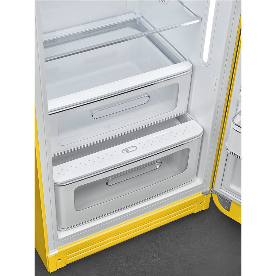 Photo Smeg FAB28RYW5 refrigerator