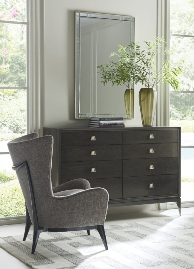Photo Whats New Pussycat chair? (gray with ripples)