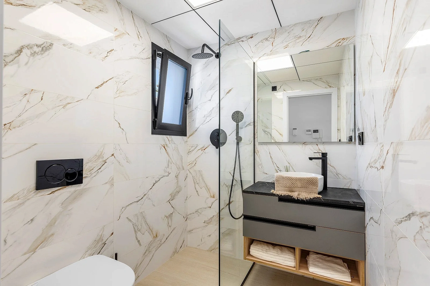 Apartment in a new building Modern apartments in Guardamar del Segura with a communal pool