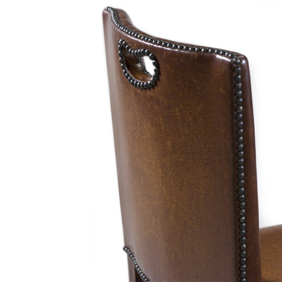 Photo Tireless Campaign Chair