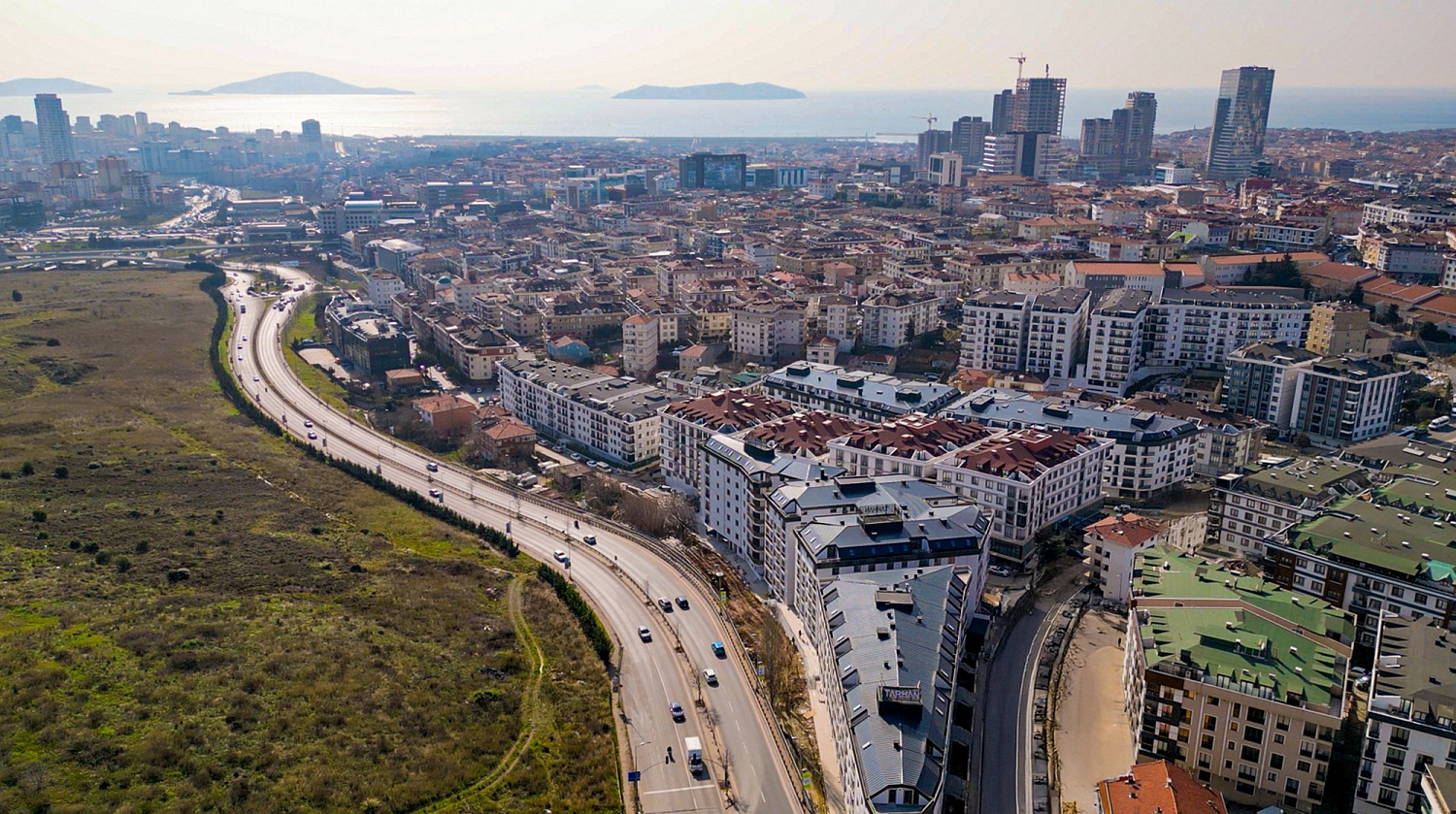Family residential complex with infrastructure