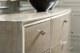 Photo The dresser Made to Shine
