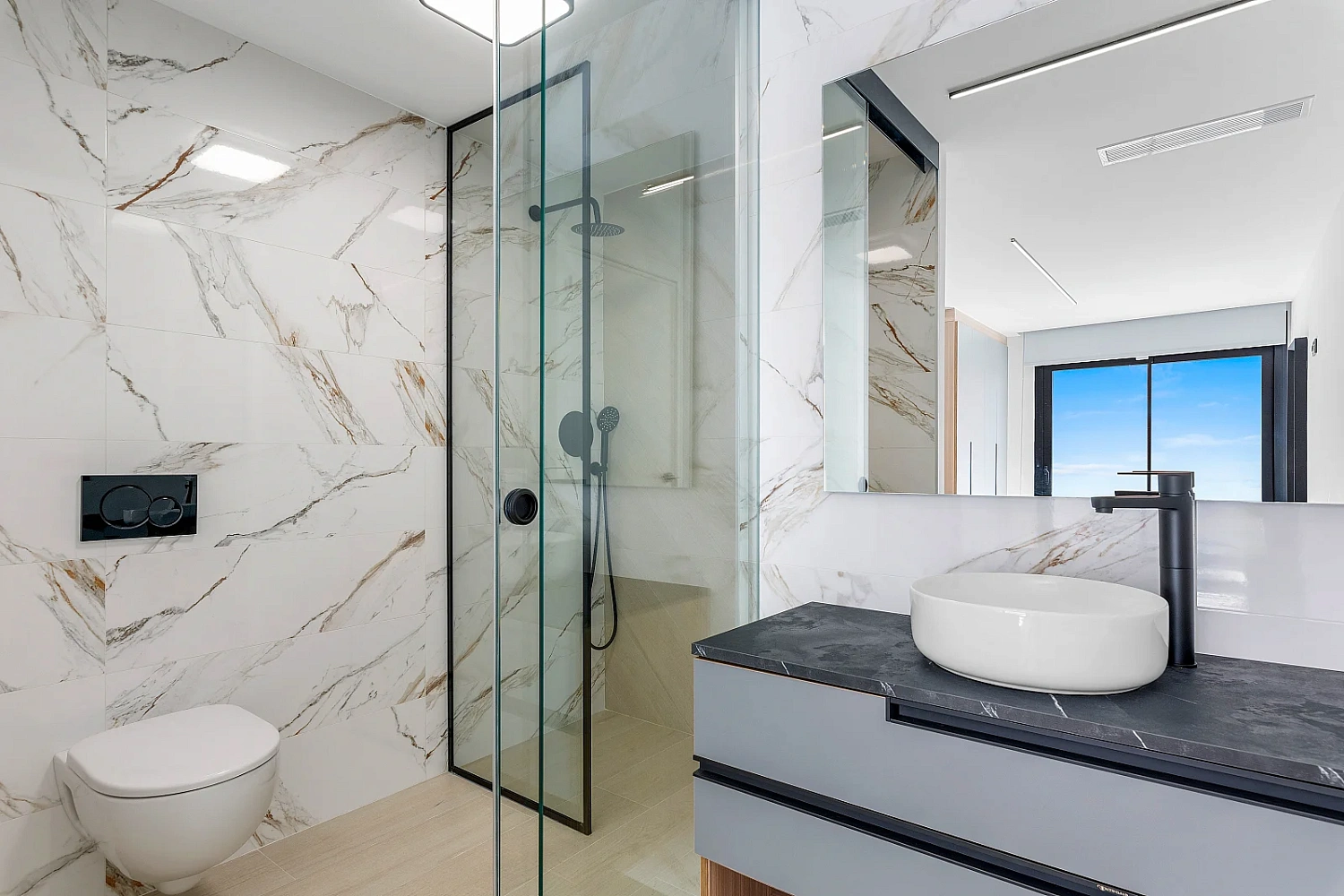 Apartment in a new building Modern apartments in Guardamar del Segura with a communal pool