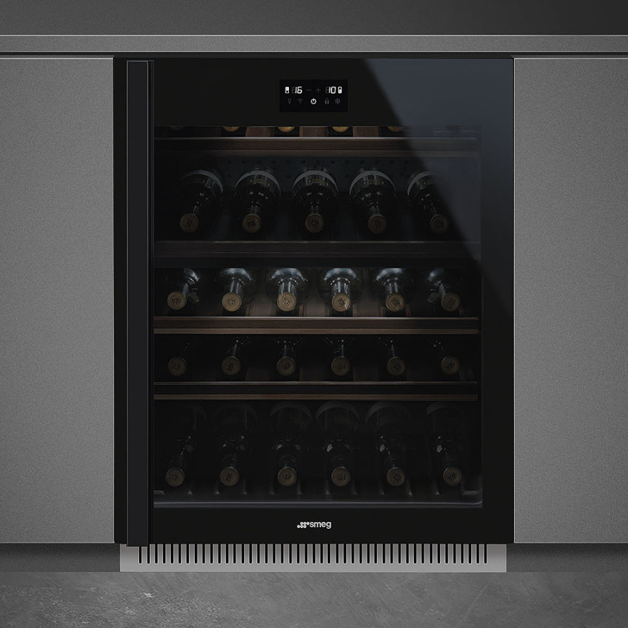 Photo Wine refrigerator Smeg CVI638RWN3