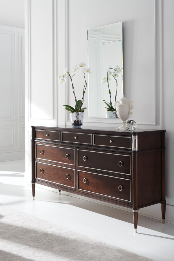 Photo Private Suite dresser