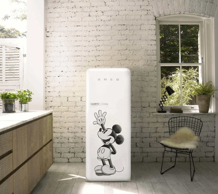 Photo Smeg FAB28RDMM5 refrigerator