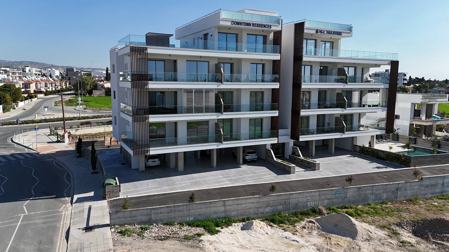 Photo Downtown Residential Complex