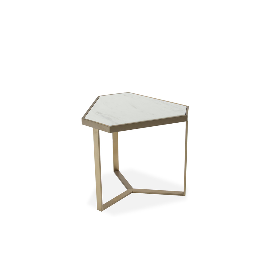 Photo Colson's coffee table