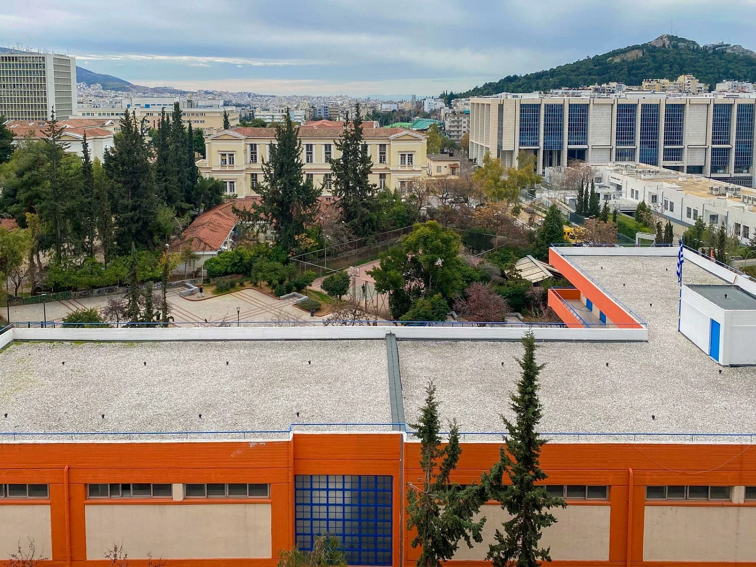 New apartments for rent with yields of up to 3.8%, in a calm and clean area in the centre of Athens