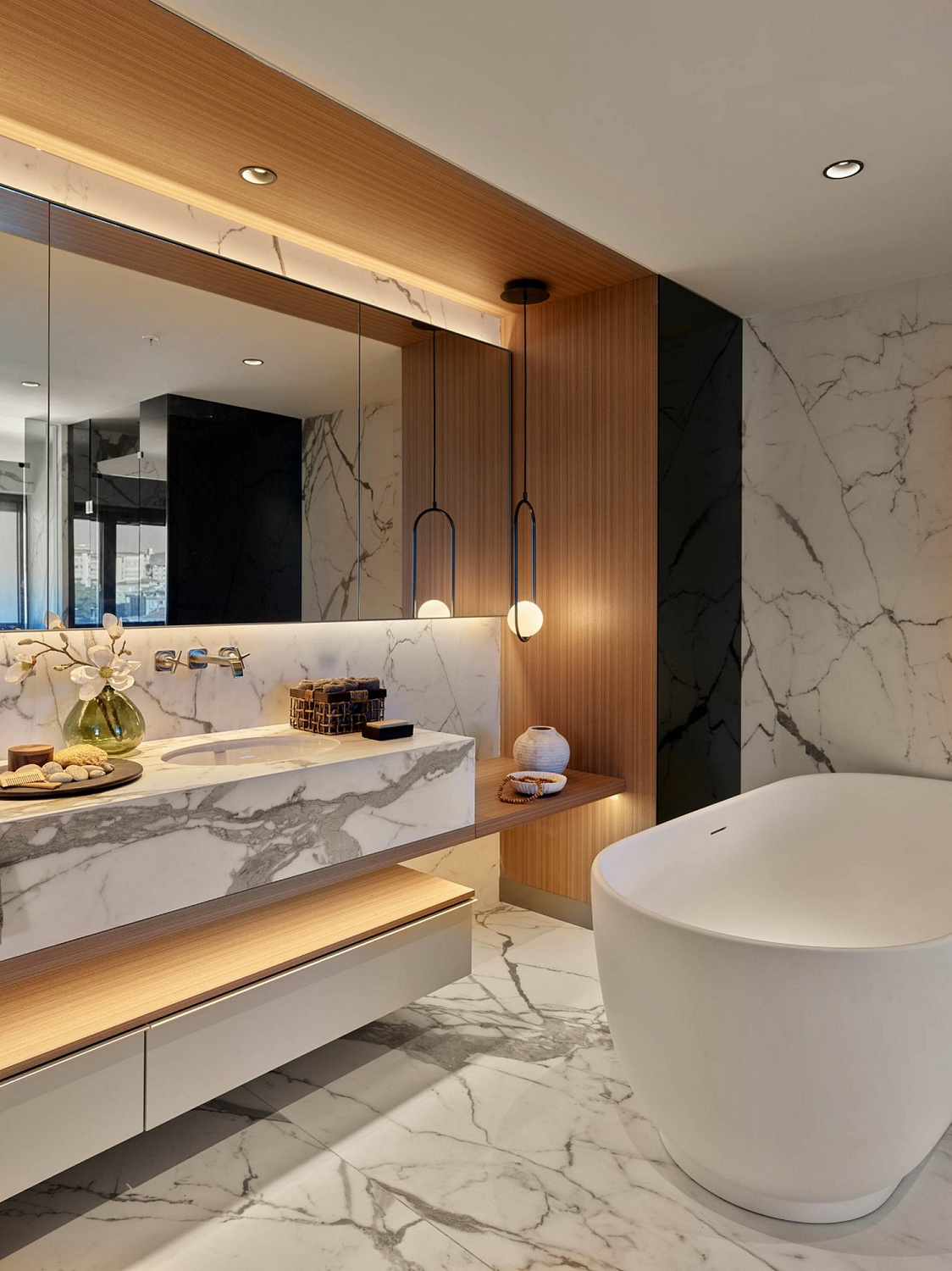 Luxury class residences with hotel service
