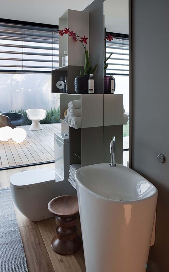 Photo Laufen Palomba 8.1180.4.000 sink. 104. 1st