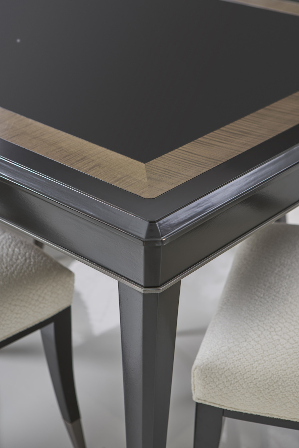 Photo Full Score sliding dining table