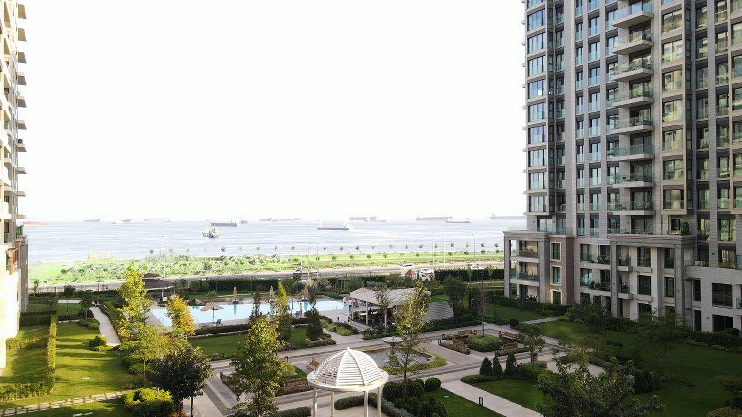 Elite residential complex with rich infrastructure