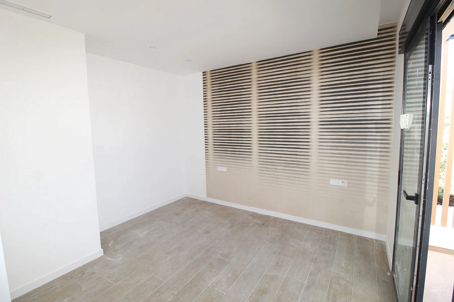 Apartment in Monforte del Cid with swimming pool and green areas