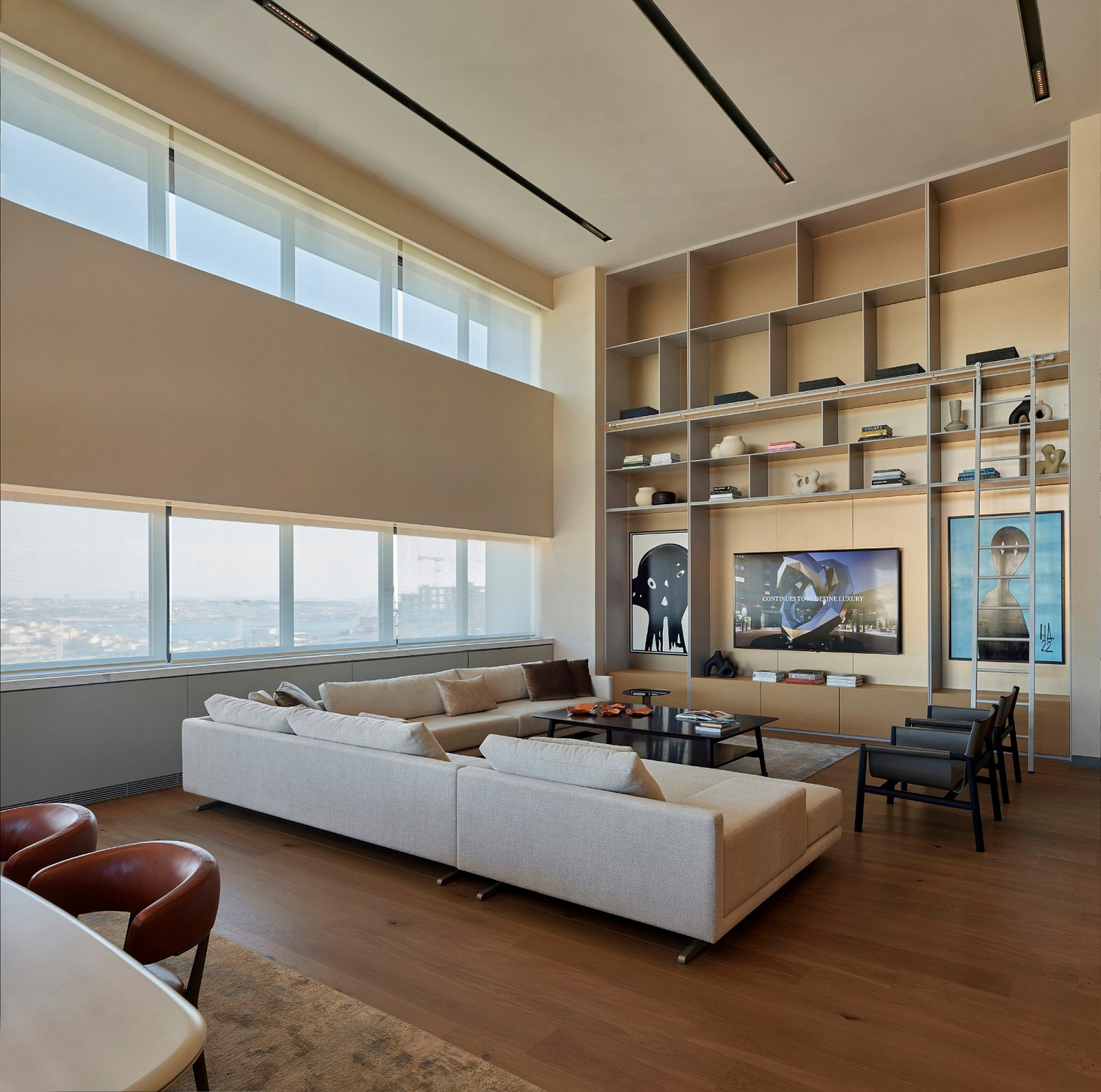 Luxury class residences with hotel service