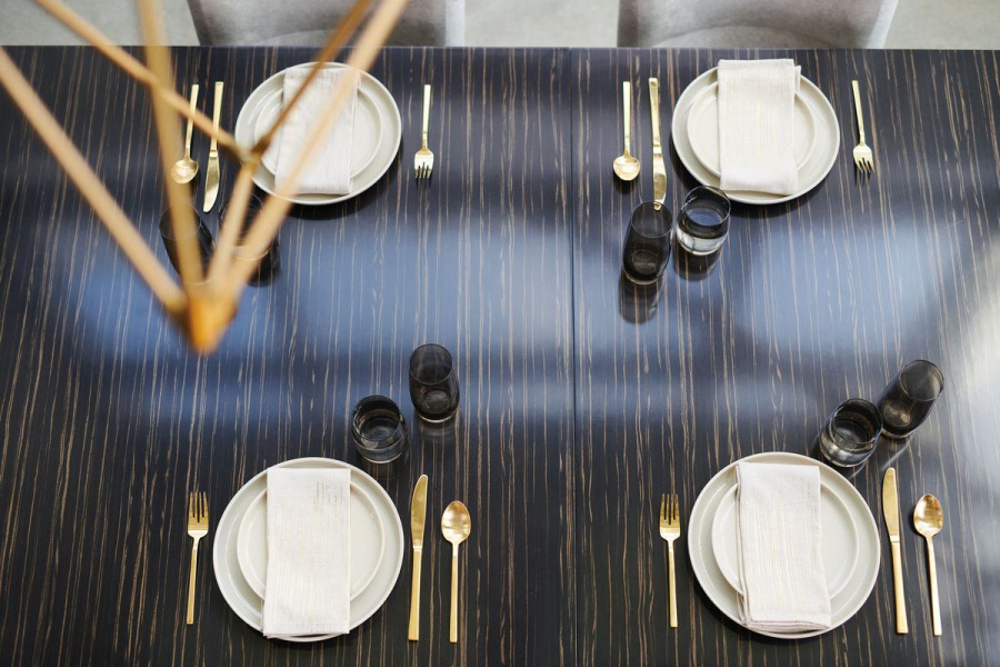 Photo EDGE sliding dining table
