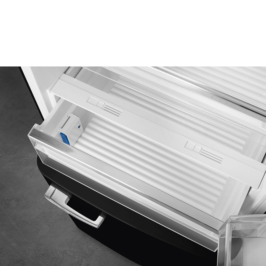Photo Smeg FAB38RBL5 refrigerator